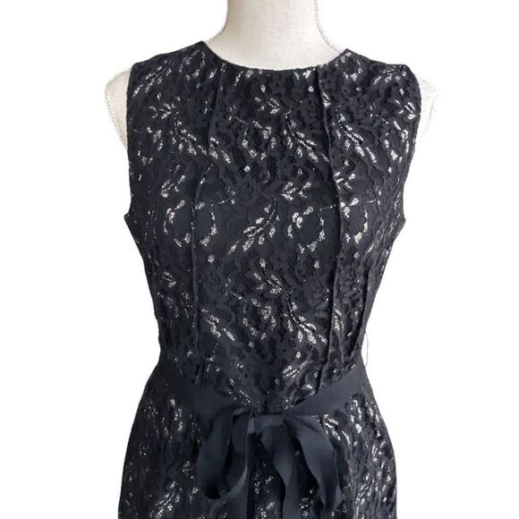 TAHARI Navy Blue Lace w/ Metallic accented Dress w/ matching tie belt - Picture 2 of 7